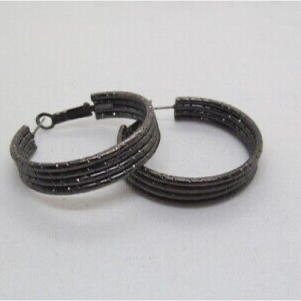 Vintage Wide Gunmetal Textured Hoop Earrings 1.25 Inch Drop T30